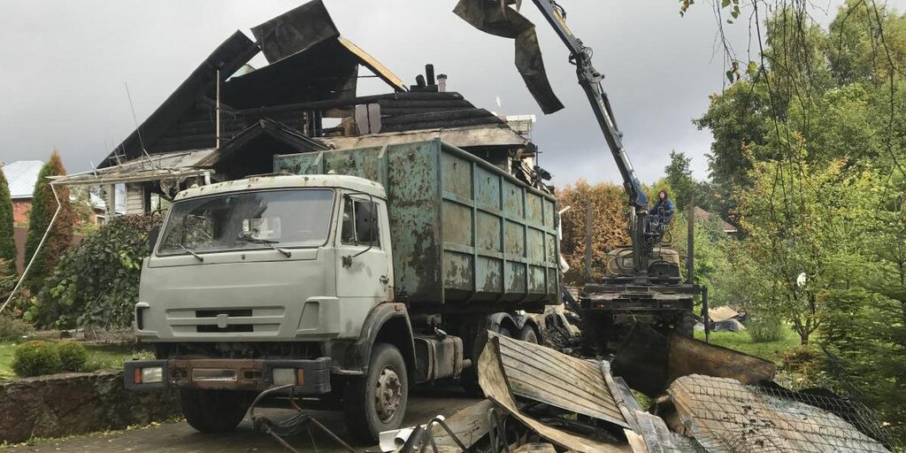 Вывоз мусора после пожара с утилизацией в Йошкаре-Ола в октябре
