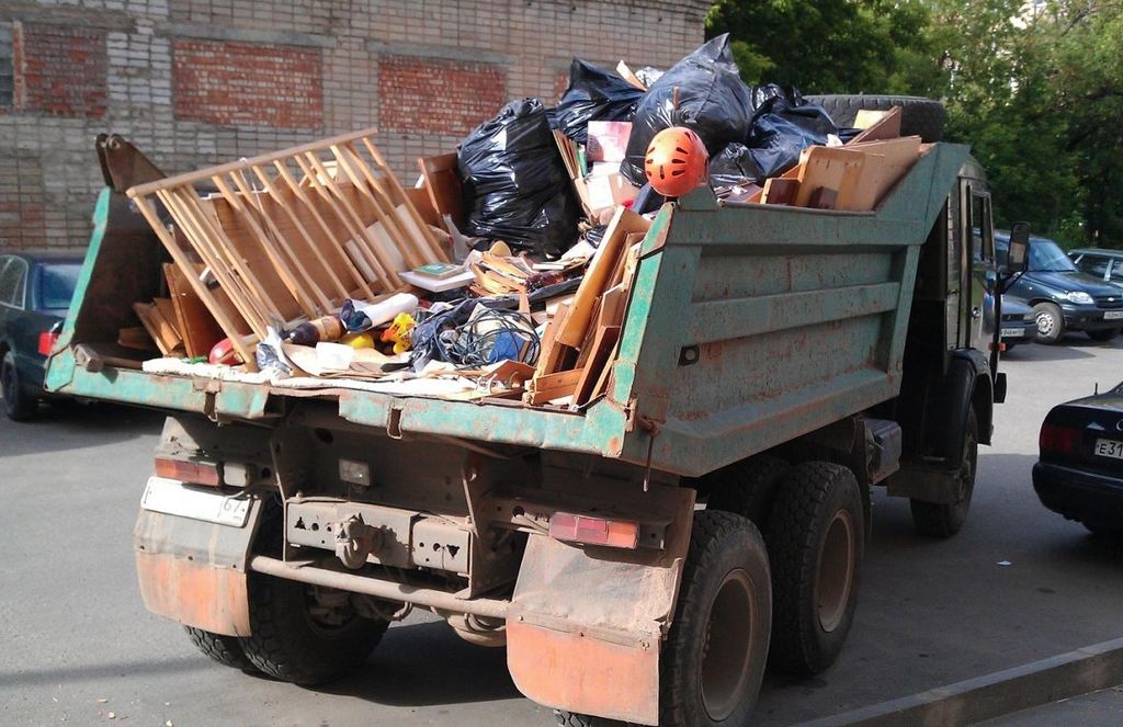 Вывоз мусора из магазина в Йошкаре-Ола от ПроМусор: услуги, цена от 1790 руб., утилизация отходов
