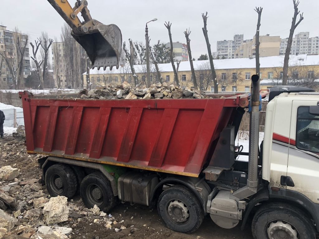 Вывоз мусора Камазом в Йошкаре-Ола в октябре