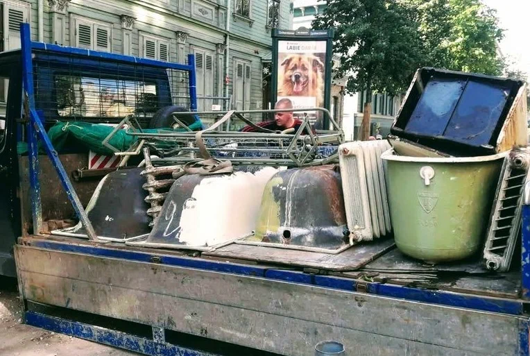 Вывоз старой сантехники в Йошкаре-Ола от ПроМусор: быстро, недорого от 562 руб., утилизация и грузчики